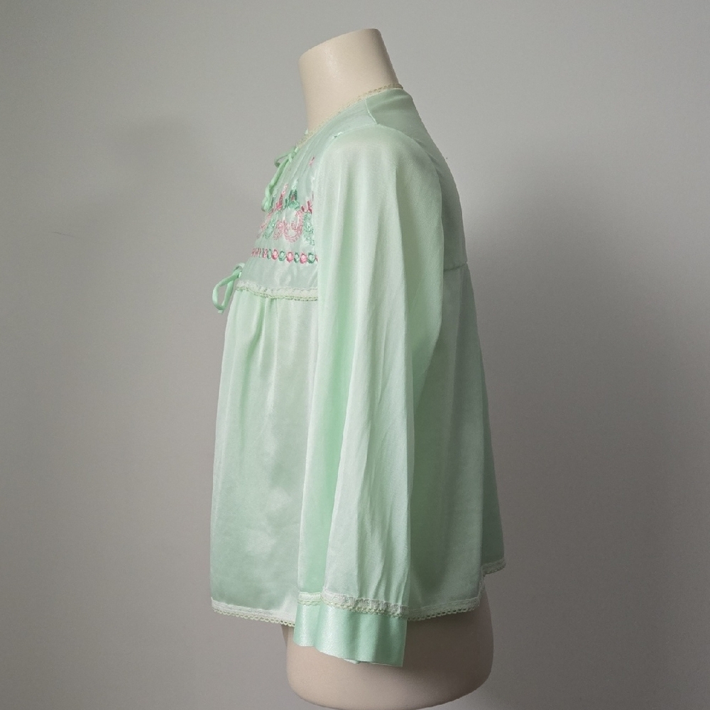 ✨ Vintage Lou’lee Canada Bed Jacket Satin Embroidered Mint Green (M) - Picture 3 of 13